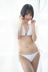 �w�T�������O�W�����vNo.34�x�ɏ��o����ʂ��������q������(C)����M��/�W�p�� 