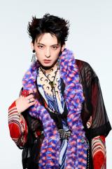 ���{��E�V�؏t�� 