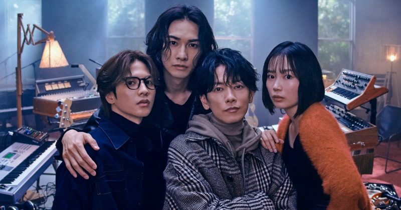 新品未開封　NetflixグラスハートTシャツ　佐藤健　志尊淳　町田啓太 佐藤健＆町田啓太＆志尊淳、Netflixシリーズ「グラスハート」劇