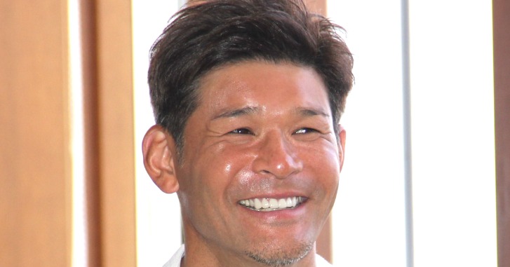 照英、8歳 愛娘が“最強アイテム”をかけた姿を紹介「日差しから目を守る為に」