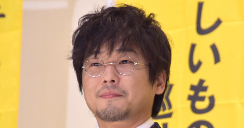 山崎樹範、妻・吉井怜と“おそろい”で選んだサンリオTシャツ姿に反響「可愛い」「オソロいいなぁ」「ペアルック待ってます」