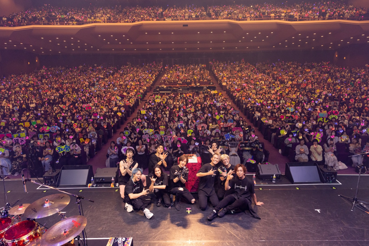 A.B.C-Z、グループ初主催ライブイベント 純烈＆BREAKERZと一夜限りの