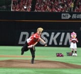 �����H�āA�Z�����j�A���s�b�`�ŏ��l�^ �X�x���ċ�΂� �X�^�W�A���Łu�����̐S���̉������������Ȃ��v 