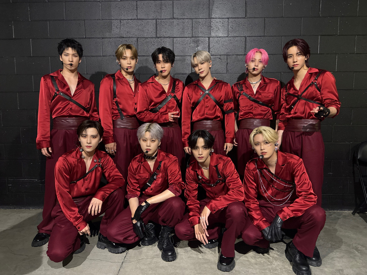 JO1、SEVENTEEN「毒：Fear」カバーに熱視線 ロサンゼルスで2万人