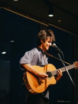 aron!�A���{���V���[�P�[�X�J�� ���R�̃p�t�H�[�}���X�Ŗ����u����Ȃɂ�������̐l������Ȃ��!�v 