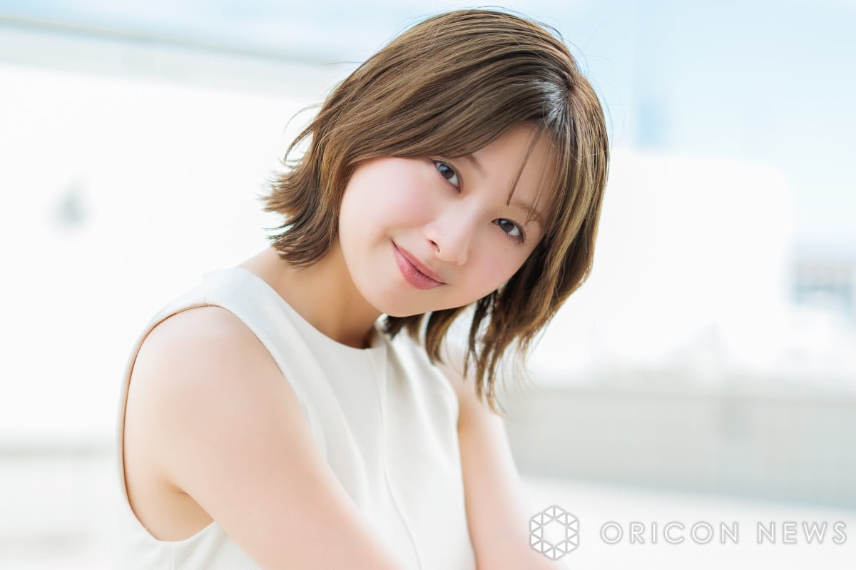 日向坂46富田鈴花、1st写真集でのスタイルを自画自賛 コンプレックス