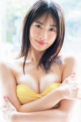 SCRAMBLE SMILE桜木果奈、フレッシュな美肌輝く 初グラビアで
