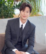 �i�E�C�k �iC�jORICON NewS inc. 