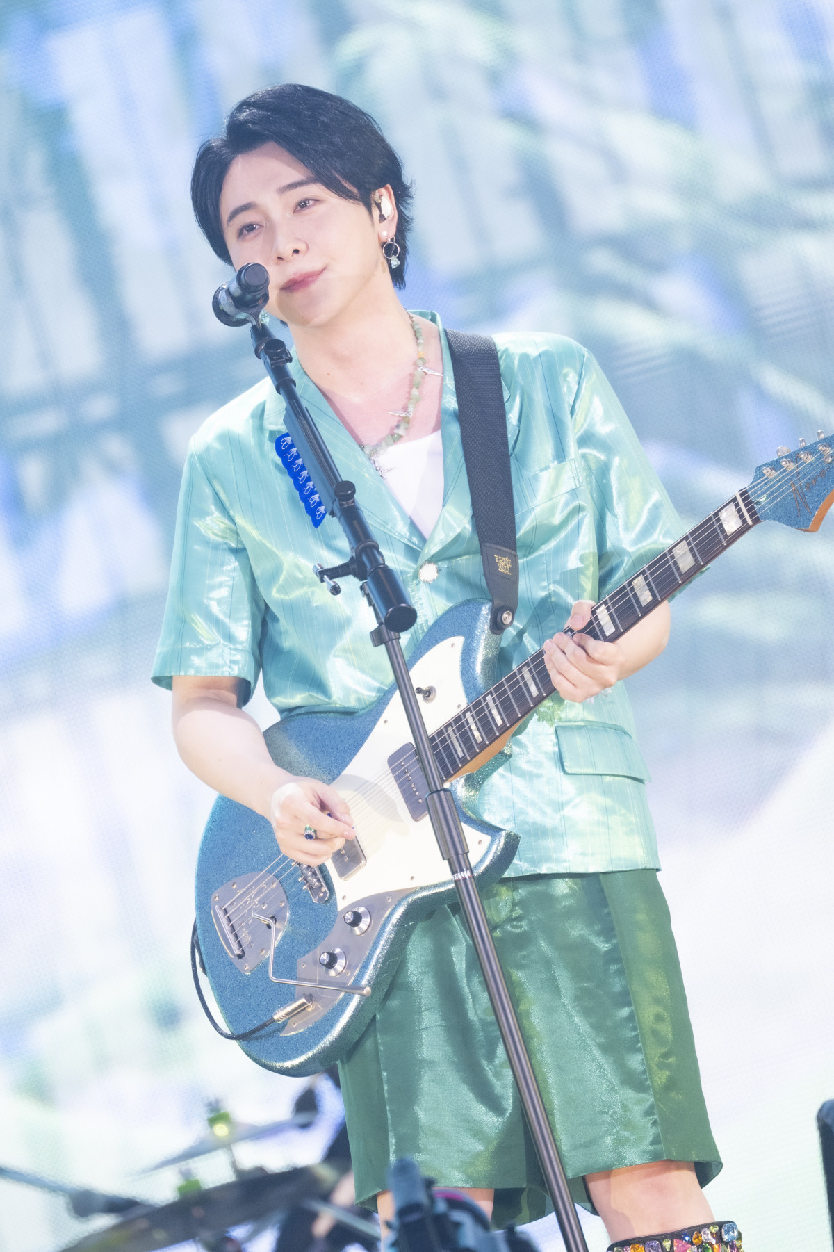 Mrs. GREEN APPLE 大森元貴 フィヨルド Mrs. GREEN APPLE、10周年ライブ“大規模”演出で感謝 1200機