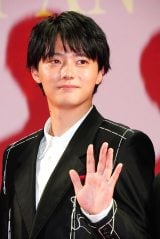 �f��w�J���_�T�� THE LAST NIGHT�x�W���p���v���~�A�ɓo�ꂵ���N��C�� �iC�jORICON NewS inc. 