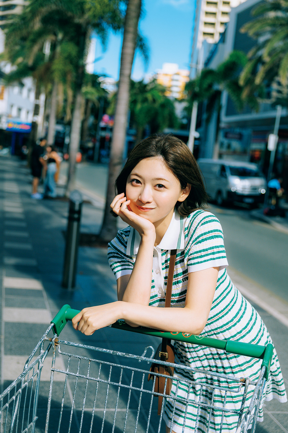 画像・写真 | 日向坂46富田鈴花、1st写真集特典のランジェリーカット