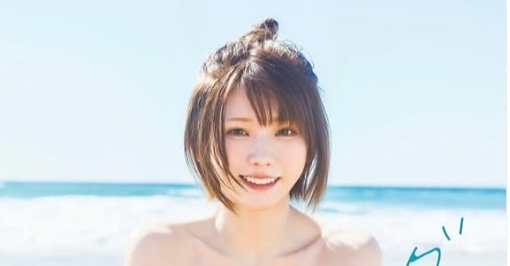 直筆サイン入り えなこ写真集『エピローグ』 7年ぶりの握手会