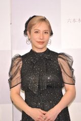 �w���w���O�e�m�E���肵��񏉃G�b�Z�C�u����オ���I���i�����v�����L�O��̖͗l 