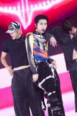 wSMTOWN LIVExXngHan&XoulA{Xe[Wɑ劽 yECgDNAs[ủƊ֐Sv 