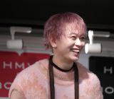 ���\���ʐ^�W�wTRENTE�x�����L�O�C�x���g�O��މ�ɓo�d���������}�E�V���[�� (C)ORICON NewS inc. 