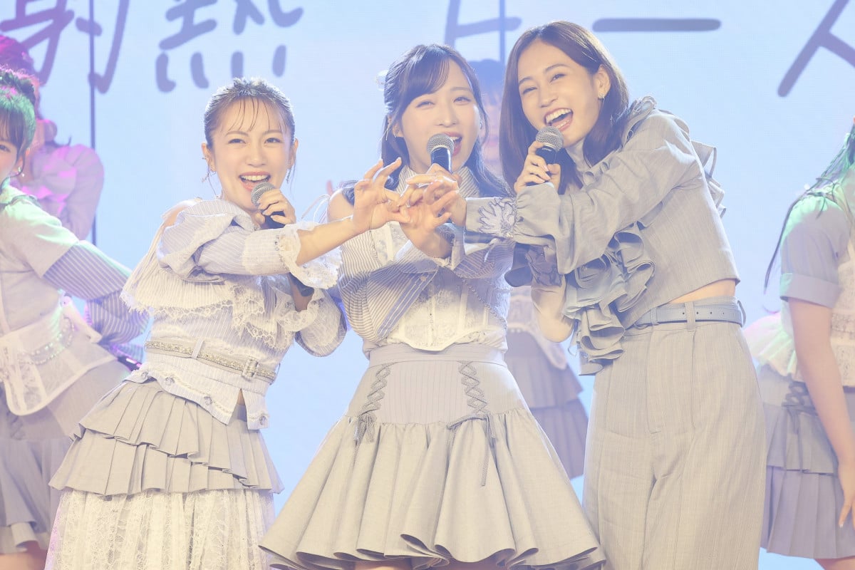 AKB48 高橋みなみ 小嶋陽菜 板野友美 前田敦子 生写真ポスター まとめ AKB48 高橋みなみ 小嶋陽菜 板野友美 前田敦子 生写真ポスター
