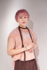 ���̃\���ʐ^�W�wTRENTE�x�𔭔����������}�E�V���[�� �iC�jORICON NewS inc. 