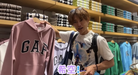 �u�����ƒf�ƕΌ��Ō��߂��Ȃ�΁c�v���Y���z�����\�����g�t�@�~���[�����o�[�J���[�h�@�����E���i�̂��^17�j�́y�s���N�z�@�i�ʐ^��YouTube�`�����l�����j 