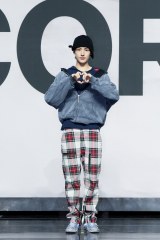 �uCORTIS The 1st EP �wCOLOR OUTSIDE THE LINES�xMEDIA SHOWCASE�v���J�Â���CORTIS�ESEONGHYEON�iP�j&�iC�jBIGHIT 