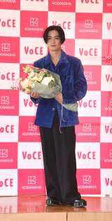 �wVOCE�x�A���o�T�_�[�A�C�L�O���\��ɓo�d�����쑺��n (C)ORICON NewS inc. 