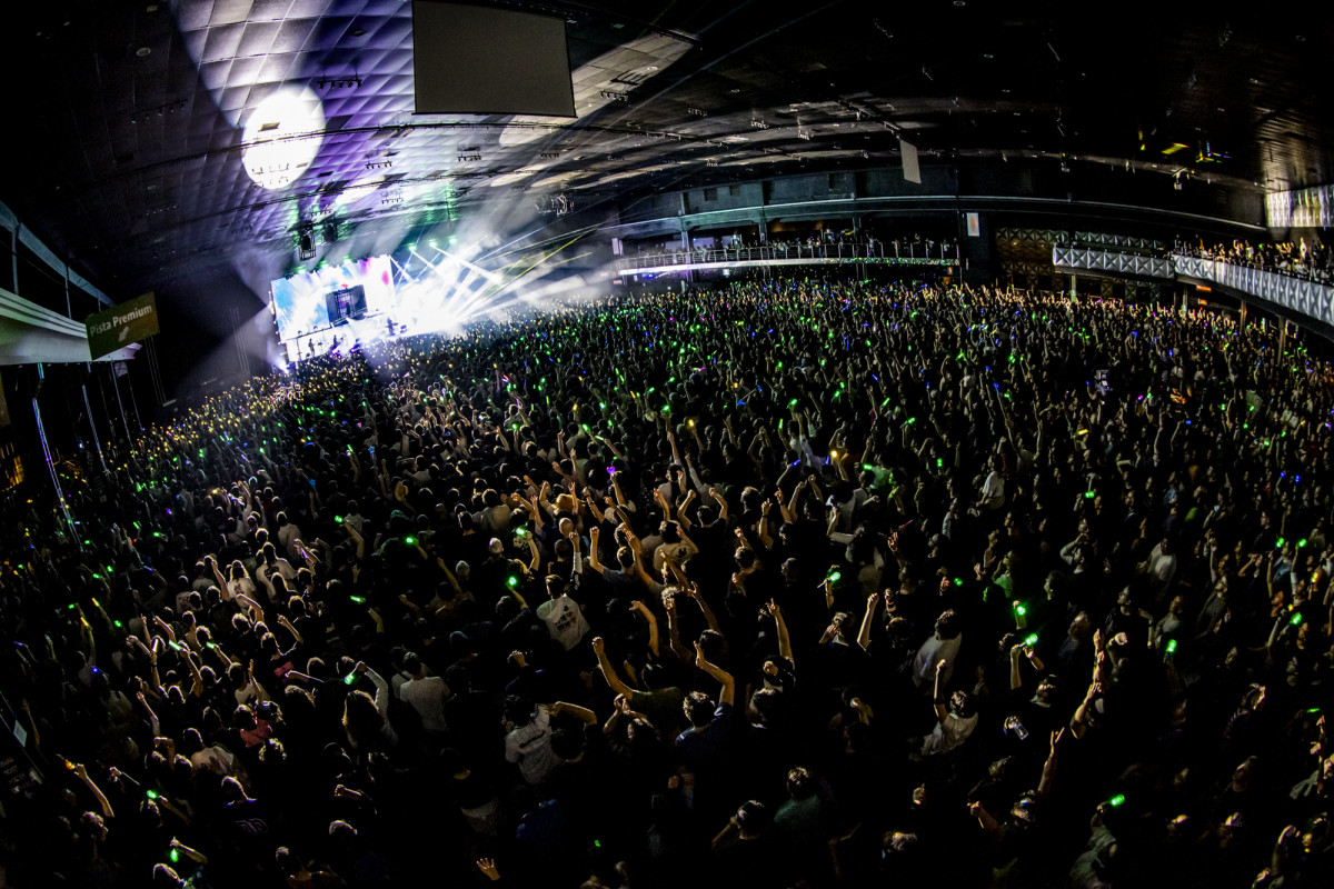 wAdo WORLD TOUR 2025 gHibanah Powered by CrunchyrollxuGmXACX̖͗l Photo by Viola Kam (V'z Twinkle) 