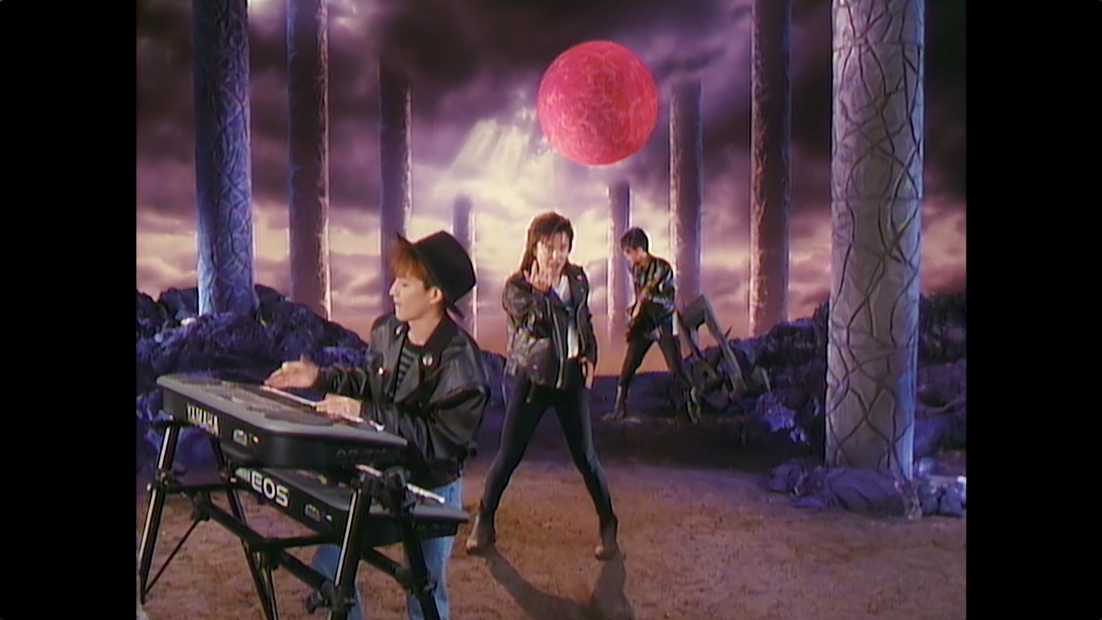 ミュージック TM NETWORK/CAROL the LIVE ミュージック TM NETWORK CAROL the LIVE Amazon.co.jp: CAROL the