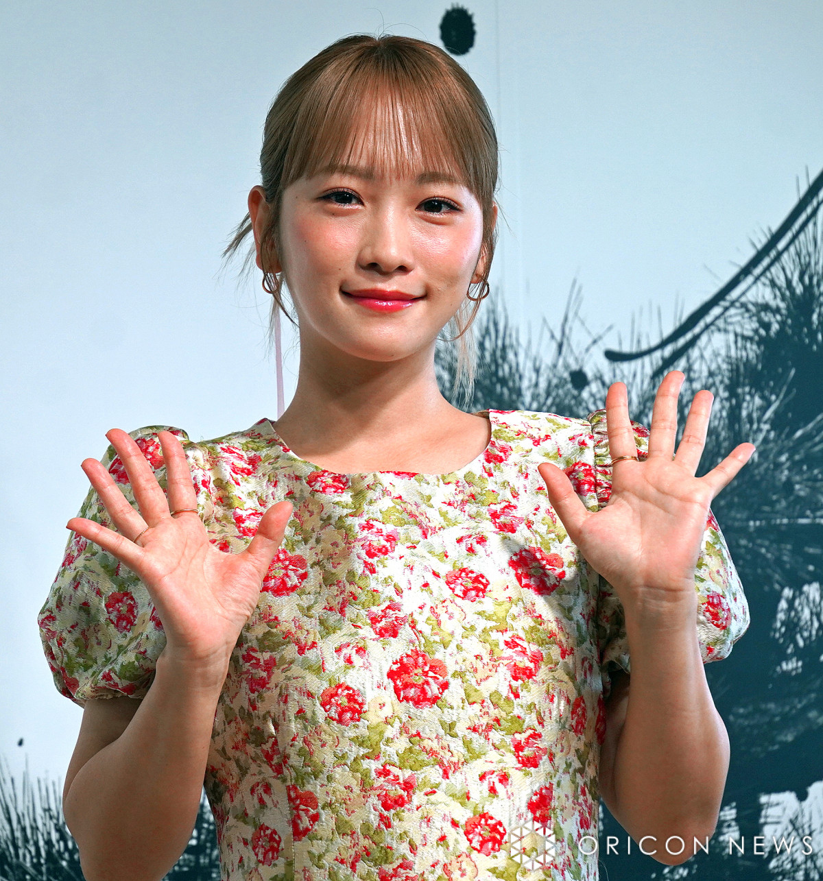 川栄李奈 写真集 「youphoria」 直筆サイン入り 主婦と生活社