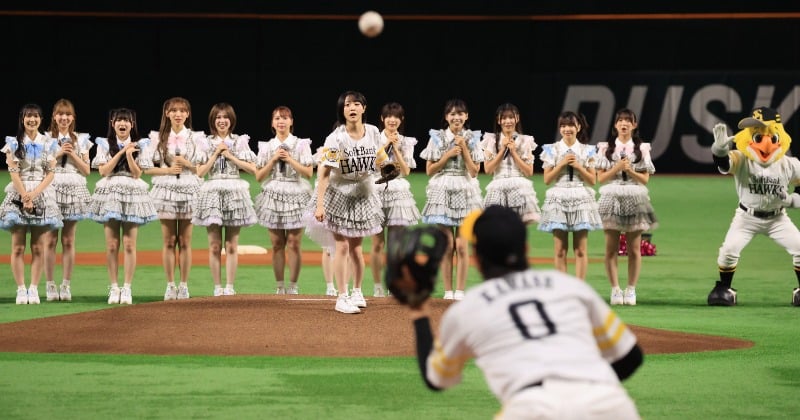 HKT48市村愛里、大ファンのホークス試合でCピッチ ノーバン投球で捕手役の推しの元へ「緊張していたので記憶があまりない」