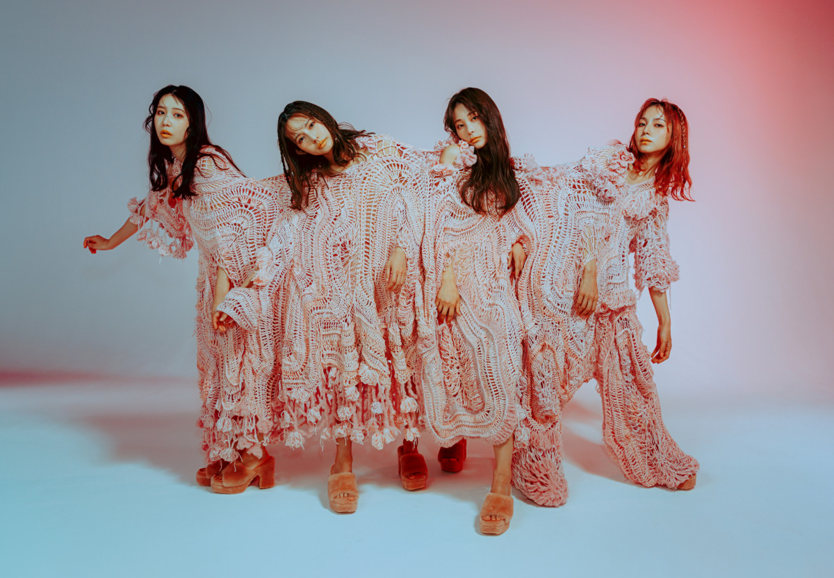 ギネス記録”バンドのSCANDAL、20周年ライブを大阪城ホールで開催
