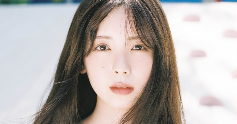 乃木坂46筒井あやめ、淡くて甘いムードで『bis』表紙に登場 同誌初共演の川崎桜&菅原咲月を筒井がプロデュース