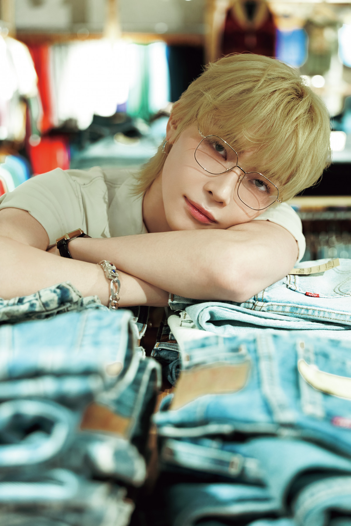 画像・写真 | &TEAM・NICHOLAS、古着ショップでクールな姿＆スイーツを