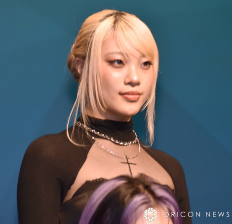 な*読様 新品未使用ボディメンテhanaマヒナホログラムmahinaレア希少 HANA MAHINA マヒナ トレカ セット - メルカリ