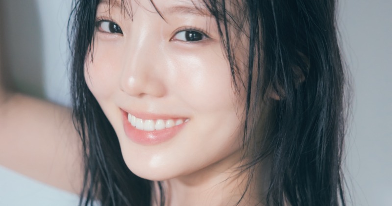 本田真凜、1st写真集発売当日に重版決定で3刷に 氷上とは違う“素顔”を