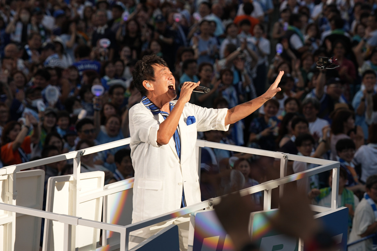 w40th. Anniversary Live TUBE LIVE AROUND SPECIAL 2025 TUBE ~ 40SUMMERSx̖͗l 