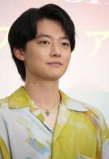 �f��w�J���_�T�� THE LAST NIGHT�x�w�Z�v���~�A�ɃT�v���C�Y�œo�ꂵ���N��C�� �iC�jORICON NewS inc. 