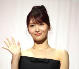momoさんの笑顔 TWICE・MOMO、“斬新”プレゼントに思わず笑顔「めっちゃ潤う