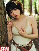 41歳・磯山さやか、ビキニ姿や艶やかなランジェリーカットなど