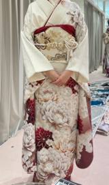 �u�����͎����̐��l���̐U���I�тɍs���ė��܂����v�א쒼�������J�����A�����̐U���V���b�g(�ʐ^�͌����u���O���) 