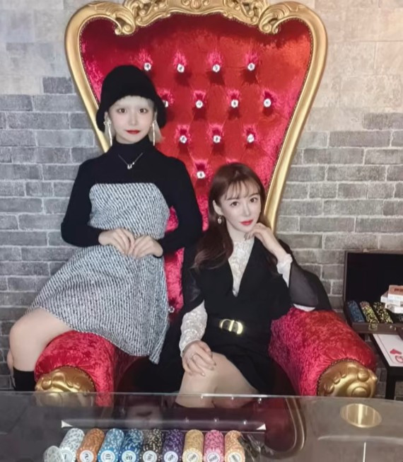 ݂̂䂩Ɩ(@gigacoro) 