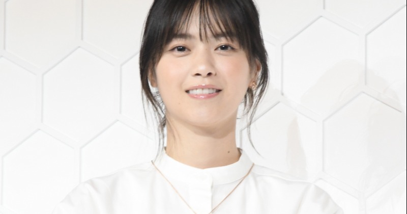 西野七瀬、地元・大阪の万博できらめく純白姿 そして“愛”を語る