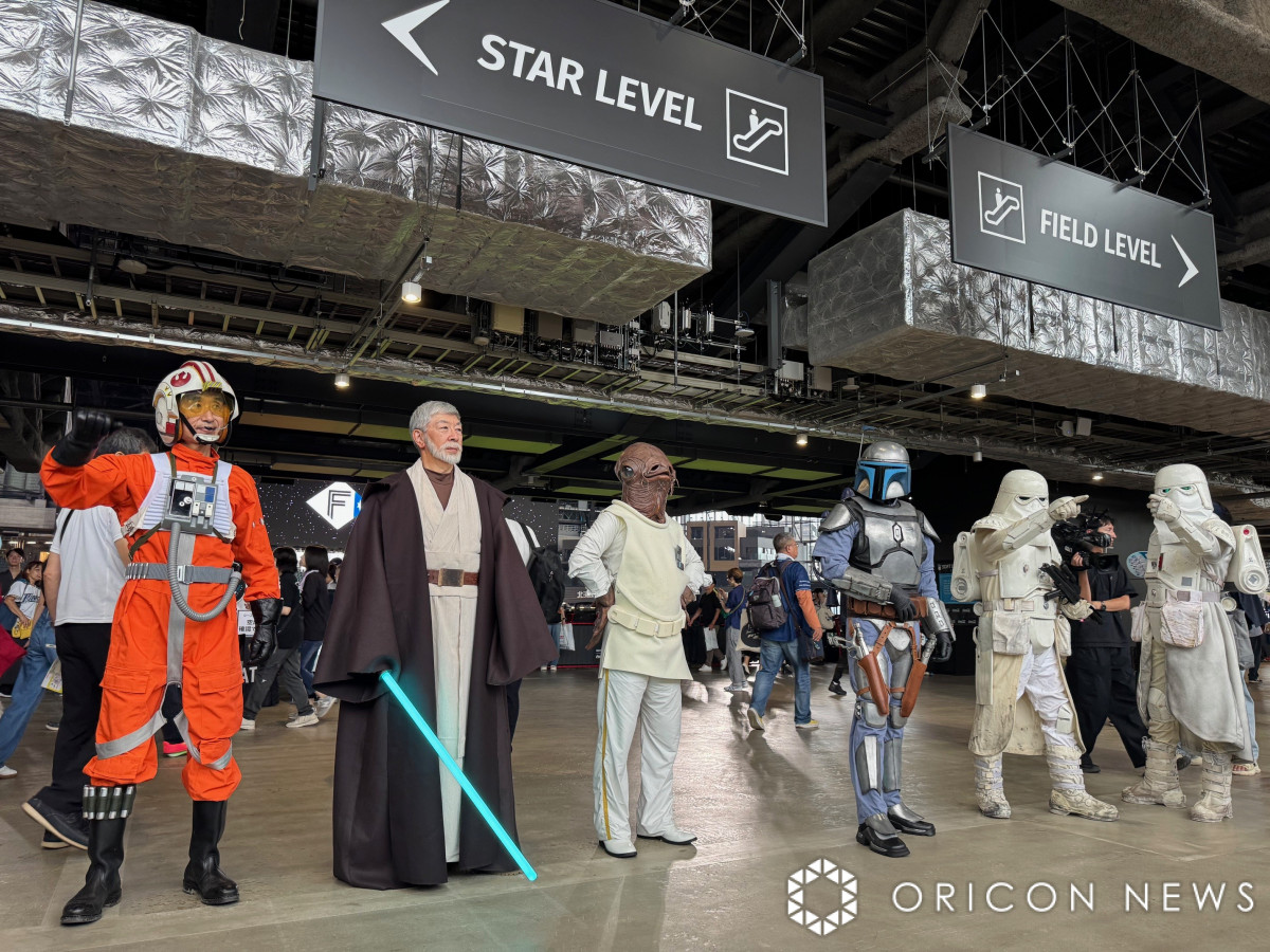 kC{nt@C^[YsSTAR WARS WEEKt̖͗l (C)ORICON NewS inc. 