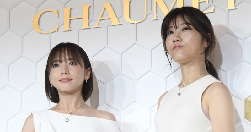 “キョコロヒー”齊藤京子&ヒコロヒー、万博でクールな純白2ショット 仏高級ジュエリーきらびやか