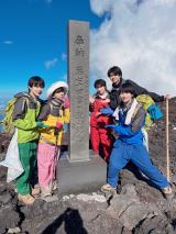 �u�̗w�E�̒��_�ցv��MEN�g���x�m�R�o�� �R���ŉ̂��x�閲��B�� 