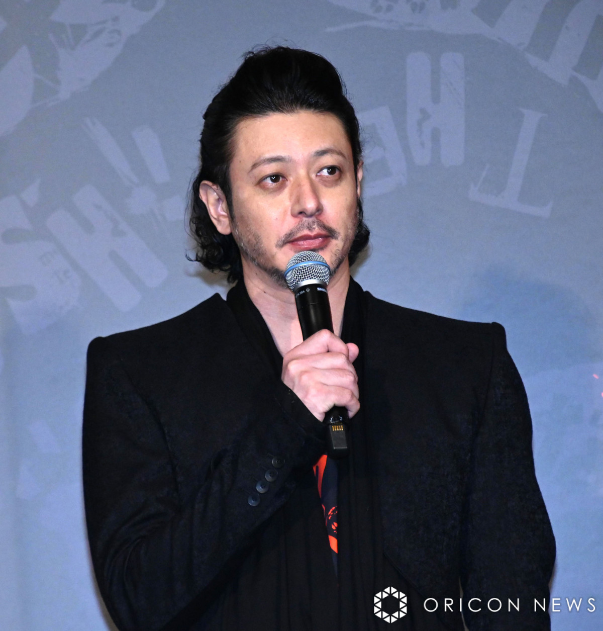 オダギリジョー、“犬”になり急きょ大ファンサービス 監督として切実な