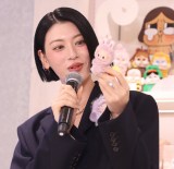 �wPOP MART ���Ȃ�ΓX�x�I�[�v�j���O�Z�����j�[�ɎQ�������O�g�ʉ� (C)ORICON NewS inc. 