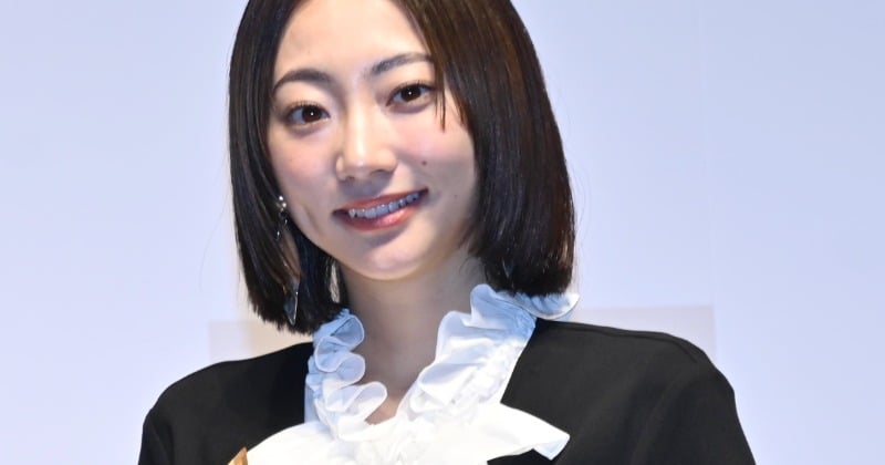 武田玲奈、ツヤツヤ“美髪”表彰される 小さい頃は髪に悩みも「何もしないと爆発しちゃう」