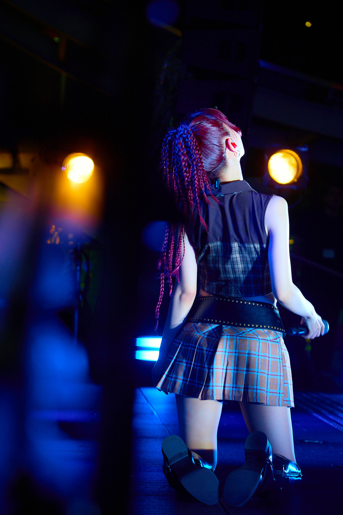 アイナ・ジ・エンドが新宿でゲリラライブ 約3000人が熱狂、アフター