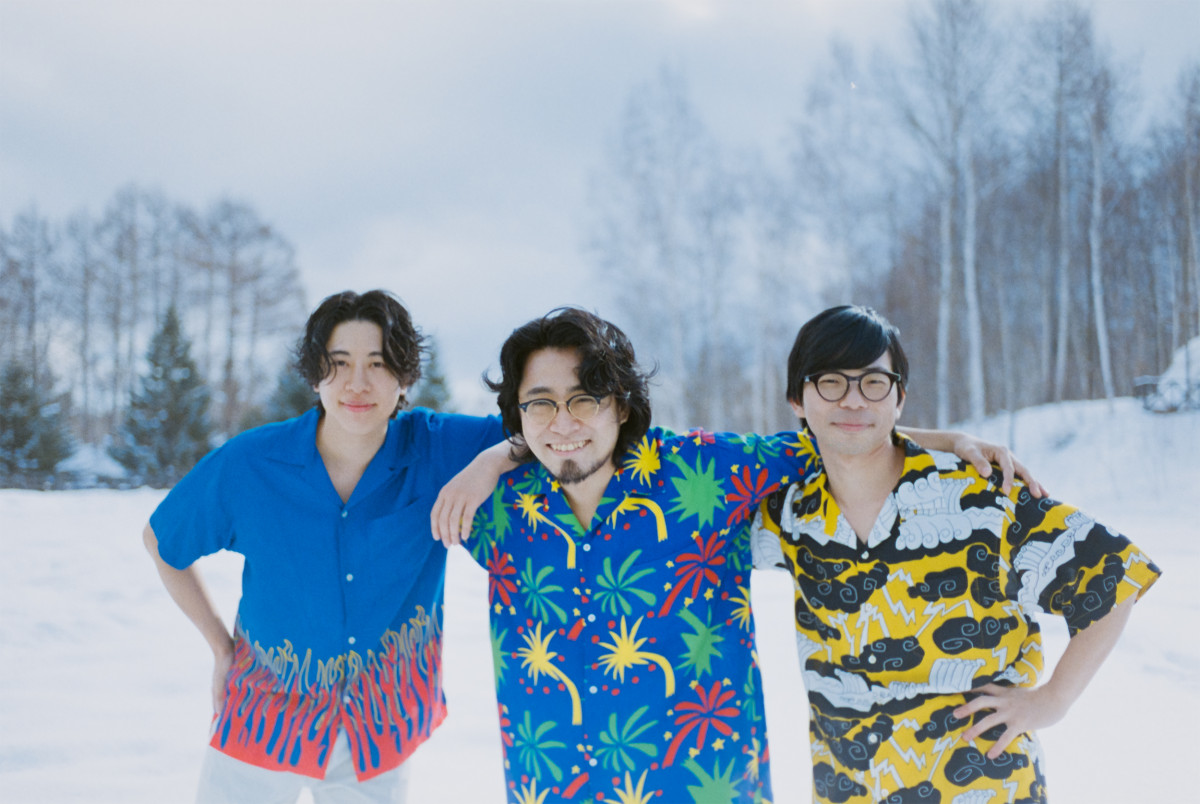 ズーカラデル、結成10周年記念アルバム『ポイントネモ』「完璧に