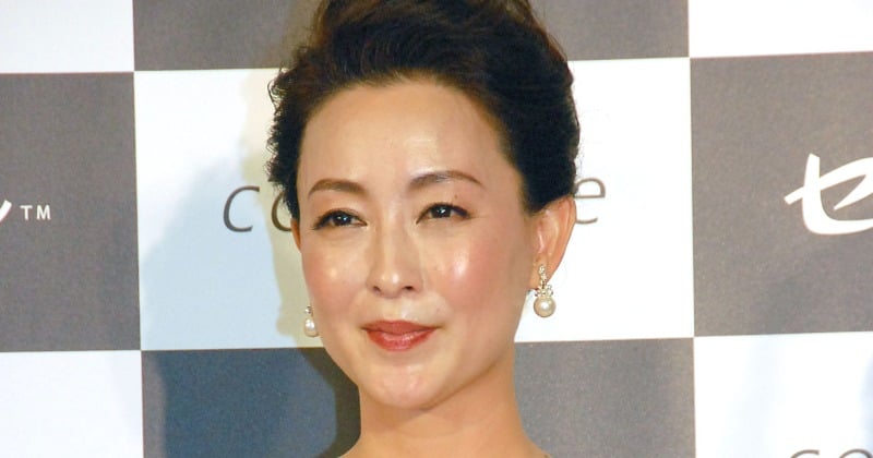 床嶋佳子、結婚5周年の夫と“顔出し”夫婦2ショット「幸せそうなお顔」「素敵なお二人」 2020年に“ビビビ婚”