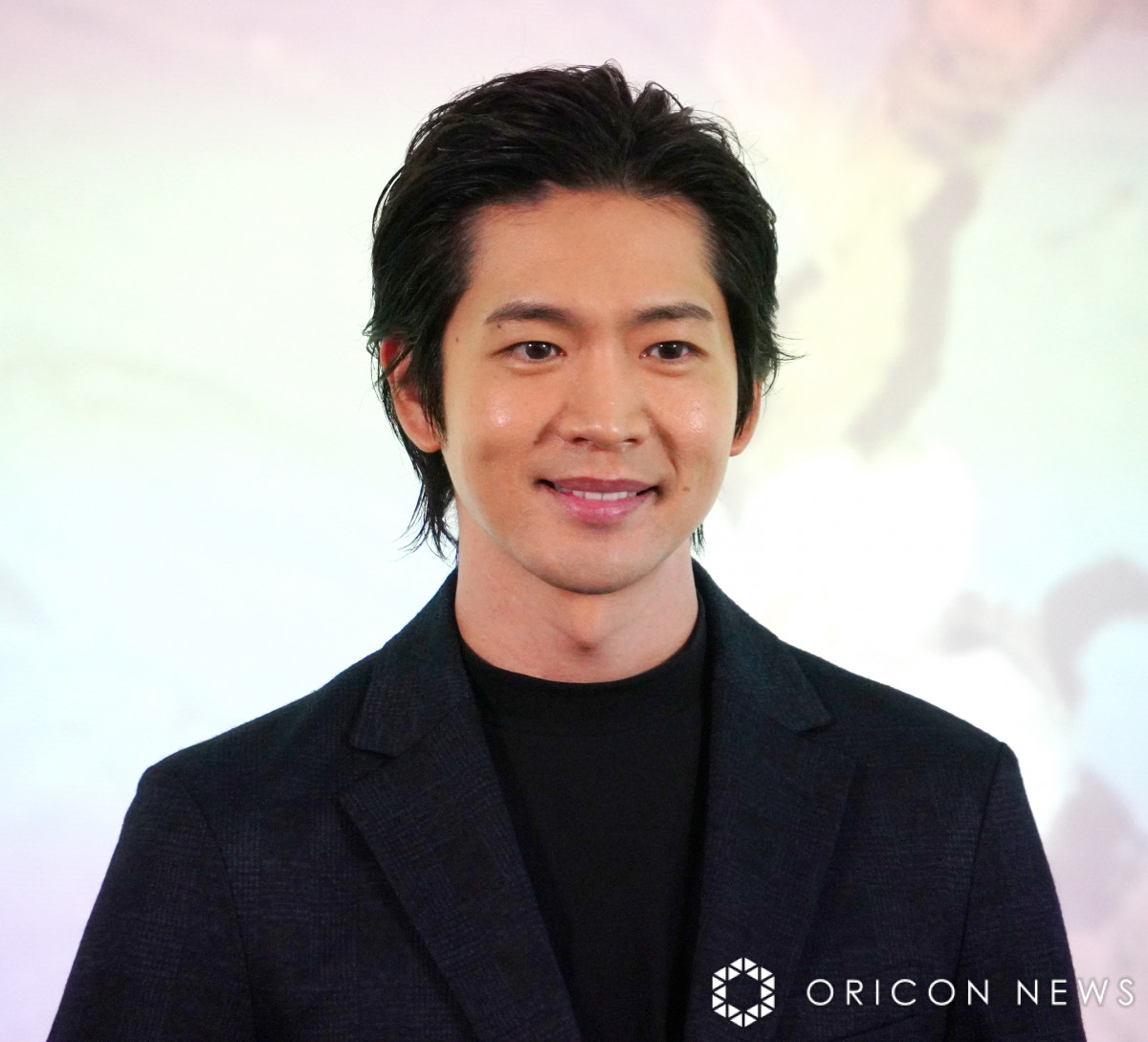 【SALE】松下洸平さん掲載ページ（約A3サイズ）#6110 松下洸平、画家の母から刺激「僕も頑張らなきゃ」 自身の”切り抜き